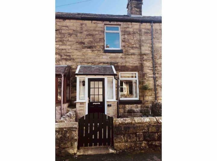 Boutique Cottage In The Heart Of Buxton Town ภายนอก รูปภาพ